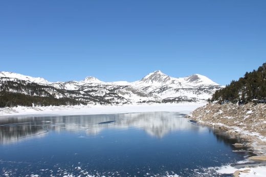 Lac des Bouillouses, vue d'ensemble depuis les airs
