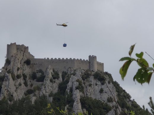 Héliportage à Foix : votre matériel posé en altitude